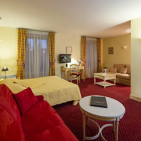 Hotel And Restaurant L Arena