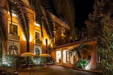 Hotel And Restaurant L Arena 4*